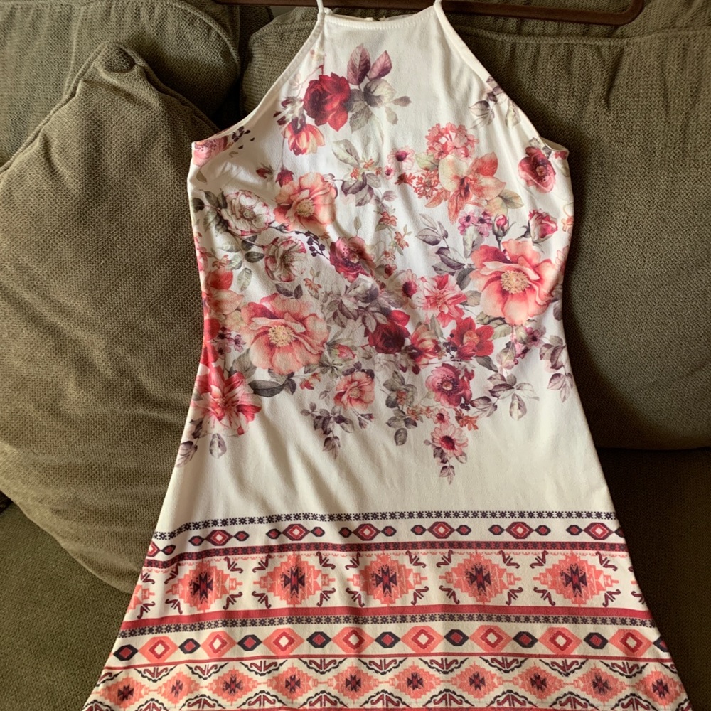 Dress - Picture 5 of 5